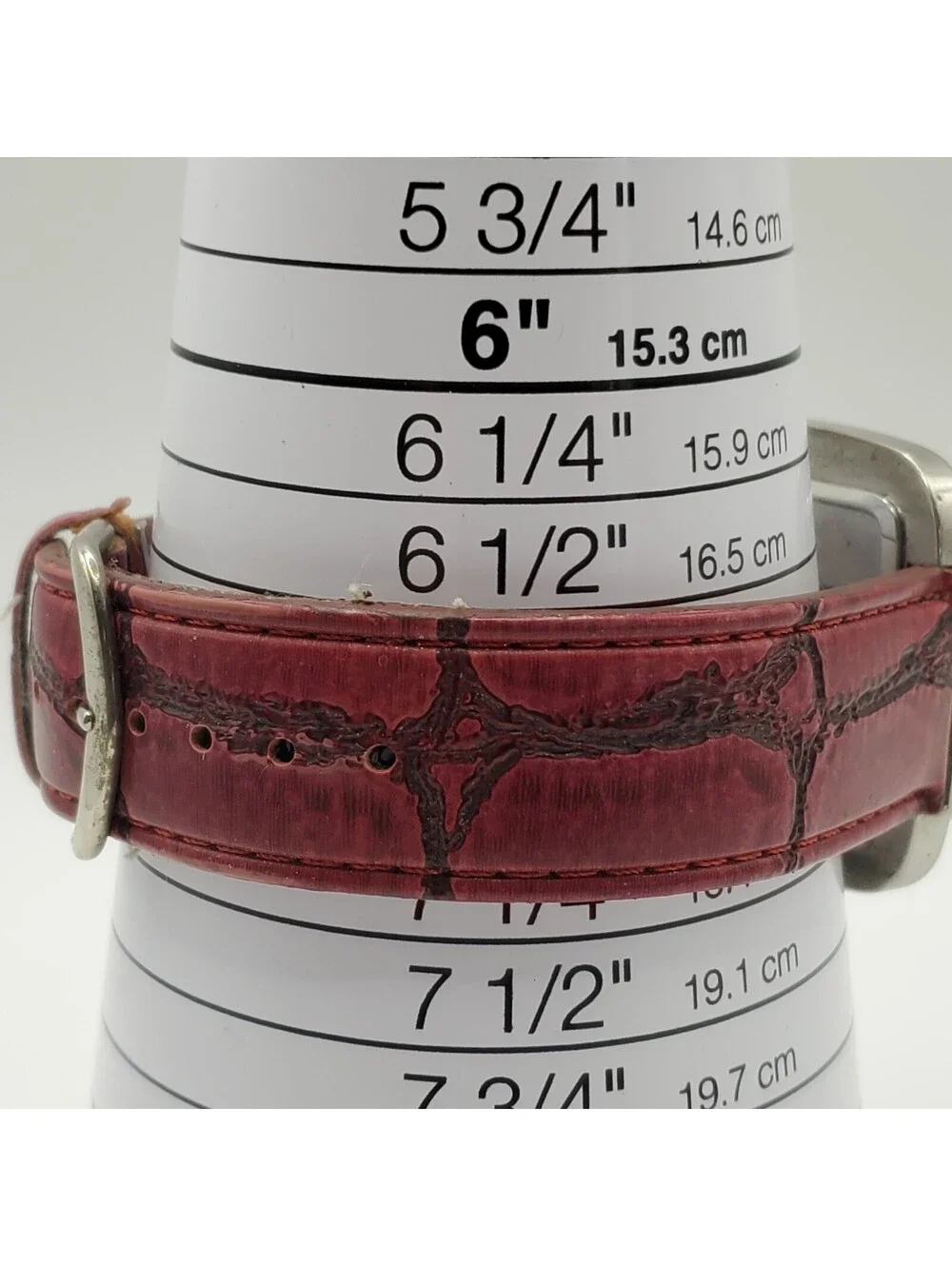 Geneva Womens Watch  40mm Red Dial Leather Band Square New Battery